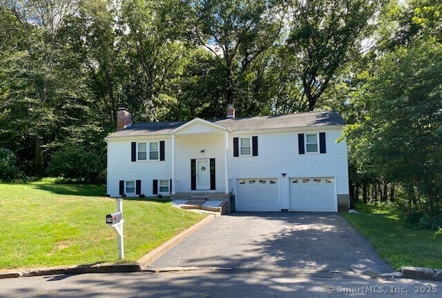 70 Royalwood Ct, Cheshire, CT 06410 - photo 1