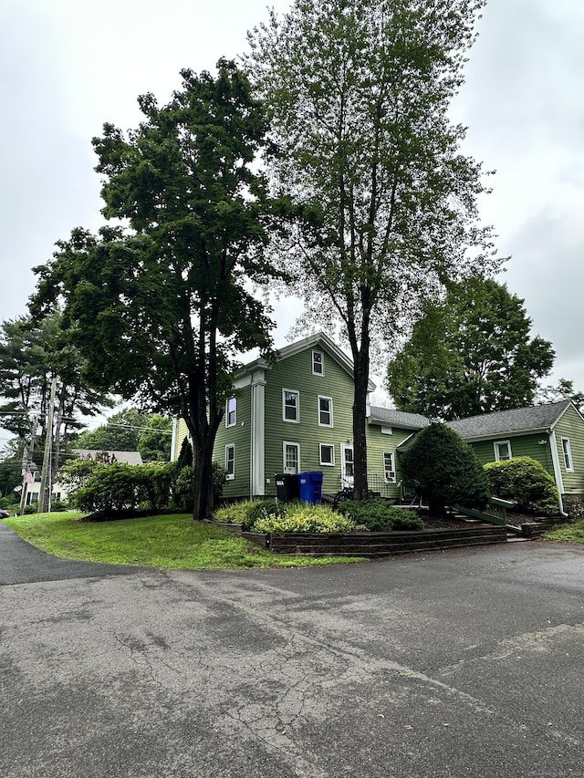 74 Main St, Somers, CT 06071 - view of side of home