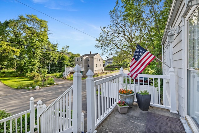 53 Daytona St, West Haven, CT 06516 - view of balcony