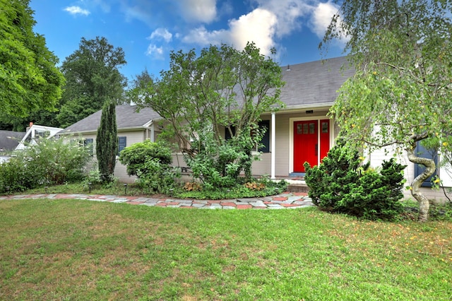 90 Edgewood Way, New Haven, CT 06515 - view of front of home with a front lawn, a shingled roof, and a porch