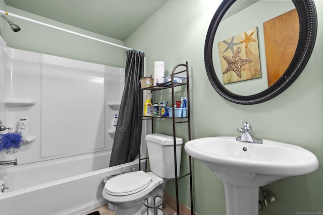 52 Colony St, Bristol, CT 06010 - bathroom featuring shower / bath combo and toilet