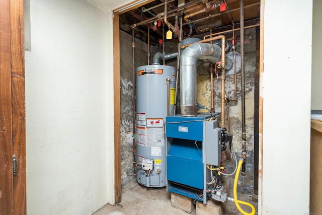 546 S Quaker Ln, West Hartford, CT 06110 - utility room with water heater and a heating unit