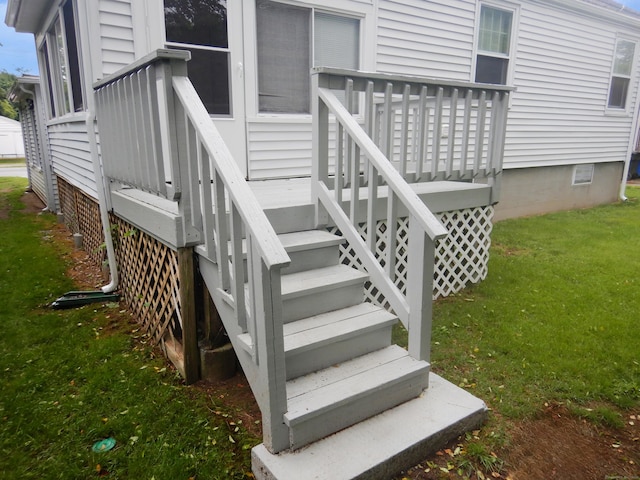 11 Morton St, New London, CT 06320 - wooden deck with a yard