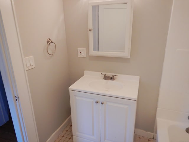 11 Morton St, New London, CT 06320 - bathroom with vanity and a bathtub