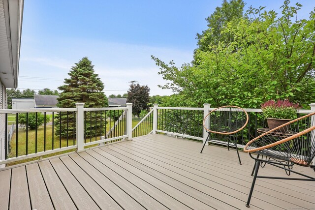142 Raffia Rd, Enfield, CT 06082 - view of wooden deck