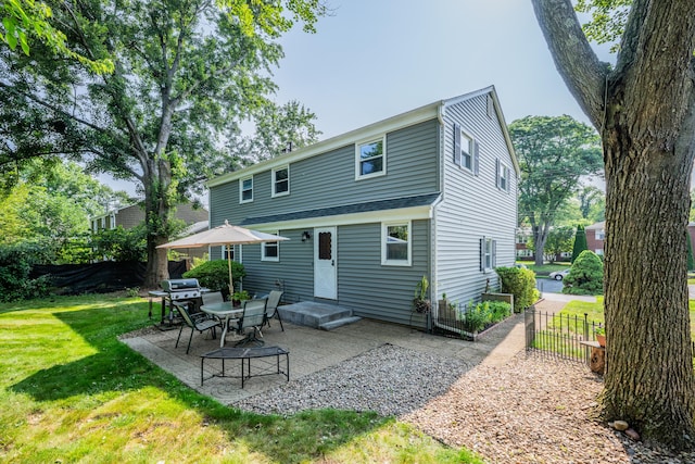 112 Shadow Ln, West Hartford, CT 06110 - back of property with a patio