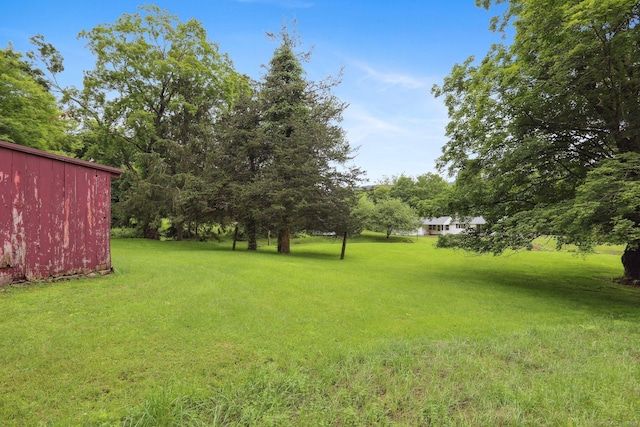 1 Old Middle Rd, New Milford, CT 06776 - view of grassy yard