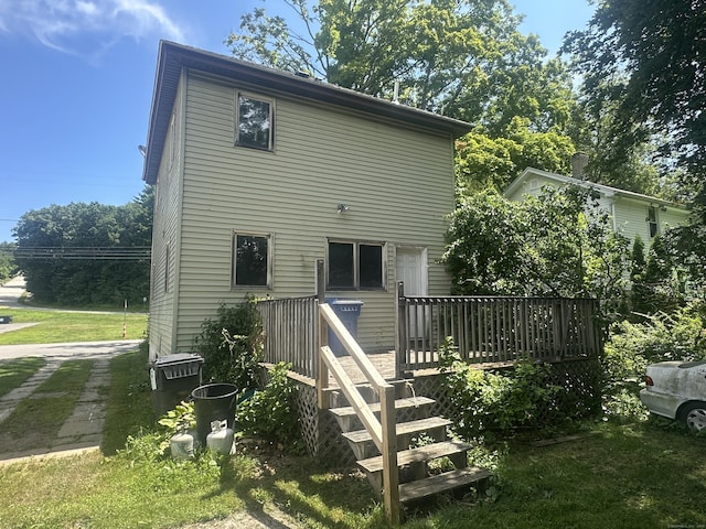 117 State Ave, Killingly, CT 06241 - back of property featuring a deck