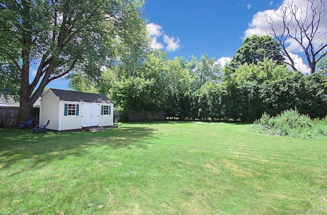 28 Chester Ln, Wallingford, CT 06492 - view of yard with an outdoor structure