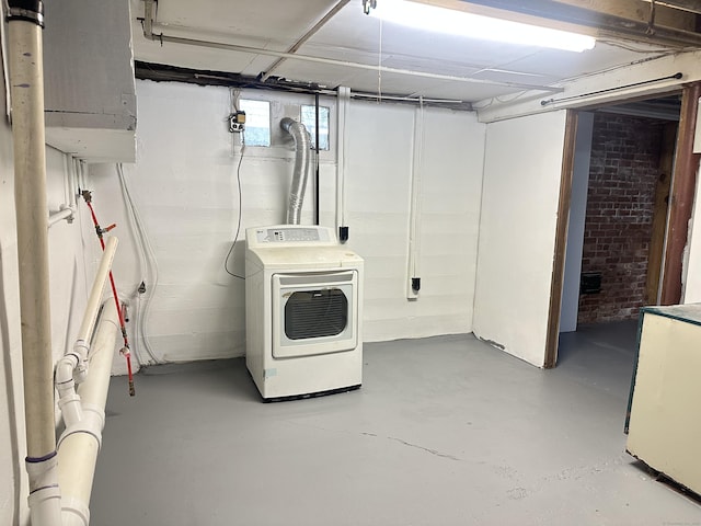 27 Woodbridge Ave, East Hartford, CT 06108 - below grade area with washer / clothes dryer