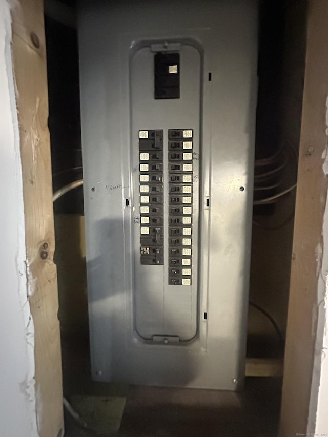 27 Woodbridge Ave, East Hartford, CT 06108 - utilities featuring electric panel