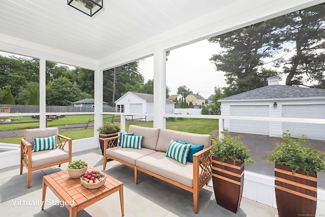 19 Robert St, Hamden, CT 06514 - sunroom / solarium featuring an outdoor hangout area