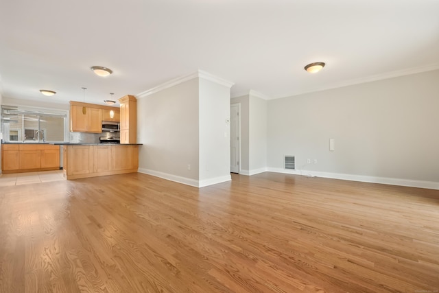 75 Cos Cob Ave Apt 10, Greenwich, CT 06807 - photo 9