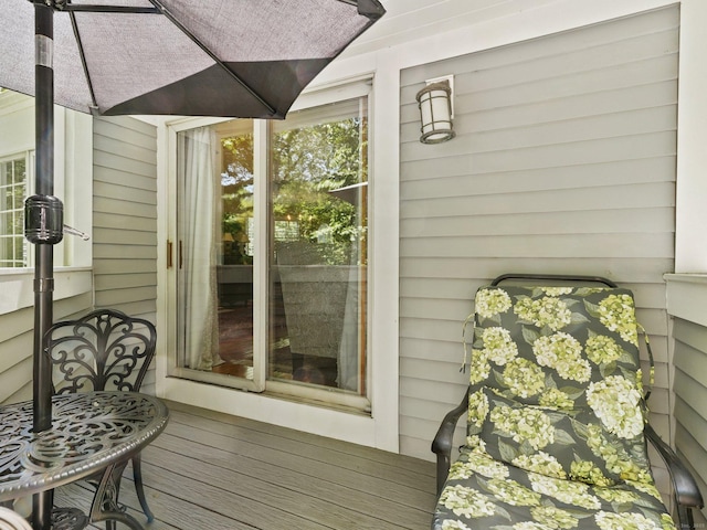 51 Hale Ln Unit 51, Darien, CT 06820 - view of sunroom / solarium