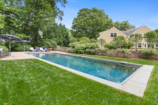 4 Reimer Rd, Westport, CT 06880 - view of swimming pool with outdoor lounge area