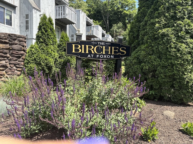12 Cedar Ct Unit D, East Haven, CT 06513 - view of community sign