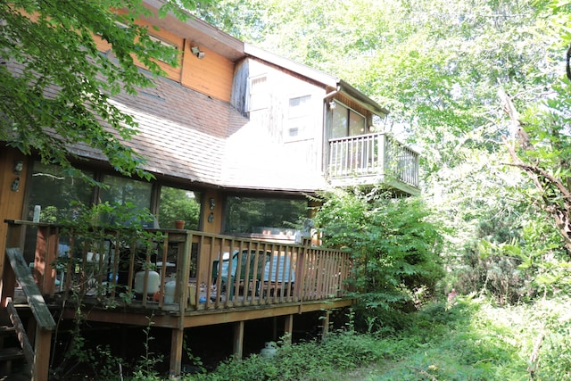 110R Bloomingdale Rd, Waterford, CT 06375 - back of house featuring a wooden deck and a balcony
