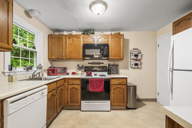 81 E Pattagansett Rd Apt 17, East Lyme, CT 06357 - photo 5