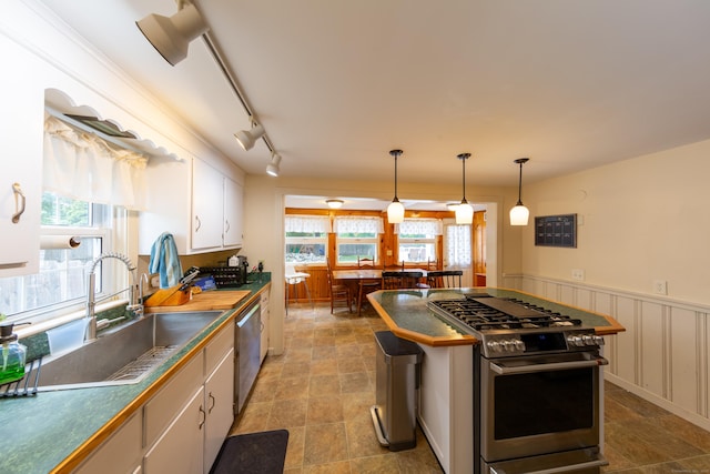 32 Hurlbut St, Putnam, CT 06260 - photo 3