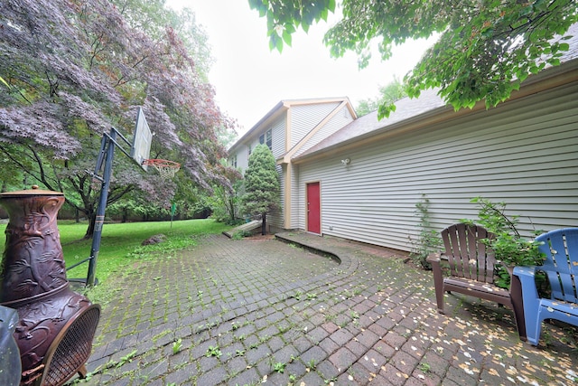 18 Deercrest Dr, Torrington, CT 06790