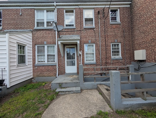 901 William St Apt A, Bridgeport, CT 06608 - view of exterior entry featuring brick siding