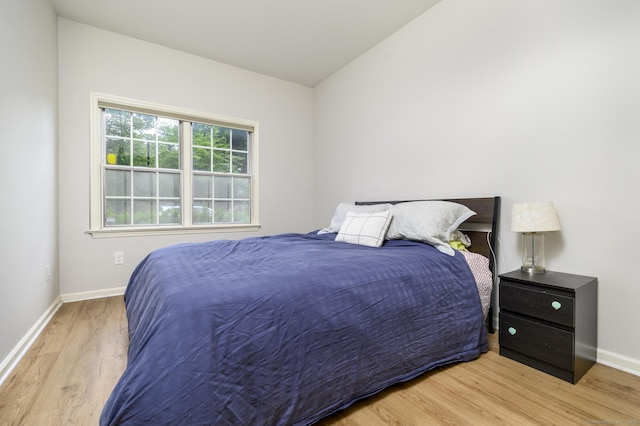 51 Old Kings Hwy Unit 5, Greenwich, CT 06897 - bedroom featuring light wood-type flooring and baseboards