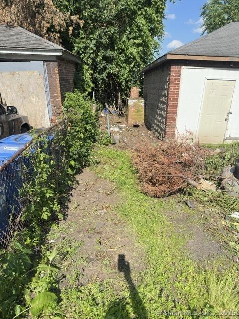 26 Groton St, Hartford, CT 06183 - photo 18