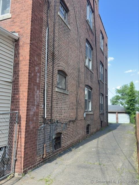 26 Groton St, Hartford, CT 06183 - photo 25