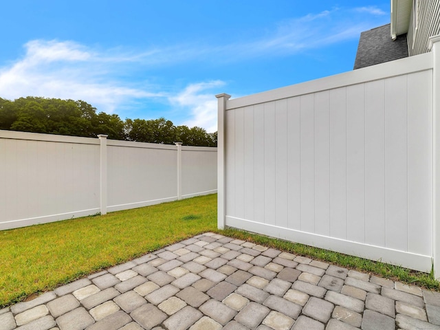 138 Boston Post Rd Unit 15, East Lyme, CT 06333 - view of patio