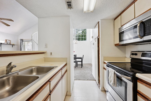 52 Carriage Crossing Ln Unit 52, Middletown, CT 06457 - photo 20