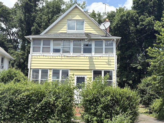 9 Waverly Pl, Stamford, CT 06902 - photo 2