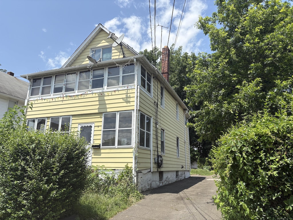 9 Waverly Pl, Stamford, CT 06902 - photo 1