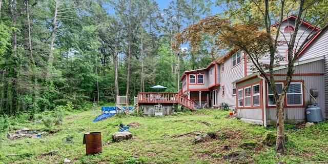 79 Ledgewood Dr, North Branford, CT 06471 - view of yard with a deck