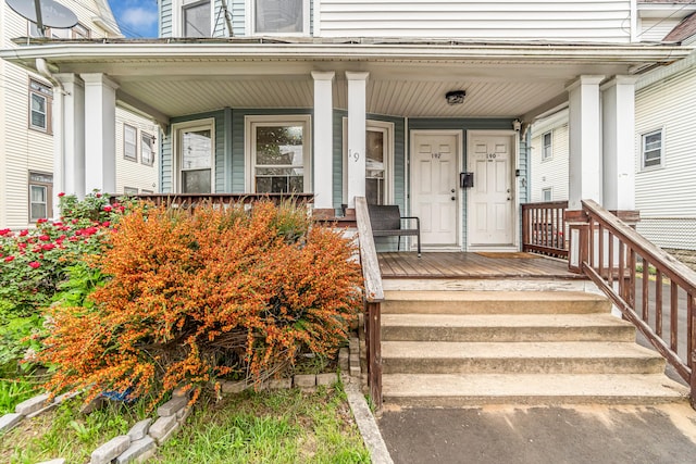190 Whitney Ave, Bridgeport, CT 06606 - entrance to property with a porch