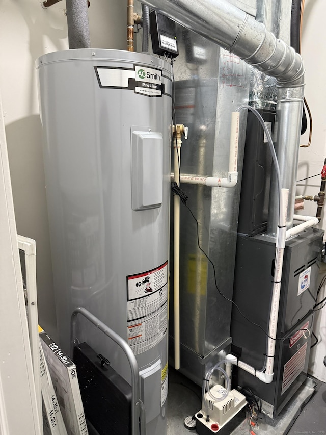 3250 Fairfield Ave Apt 100, Bridgeport, CT 06605 - utilities featuring water heater