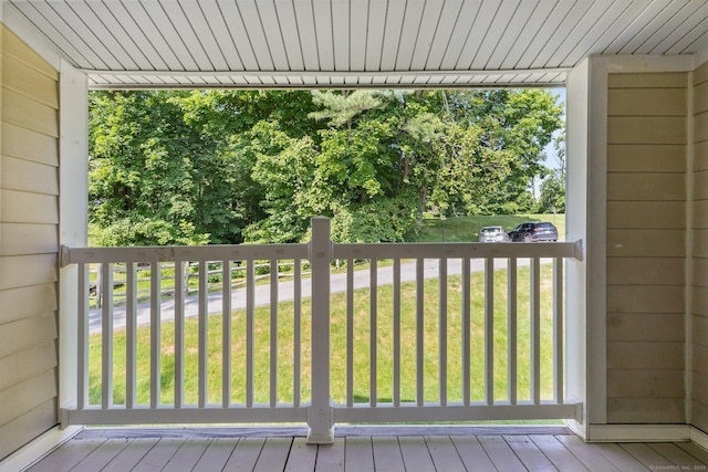 3 Stebbins Close Close Unit 3, Ridgefield, CT 06877 - wooden terrace featuring a yard