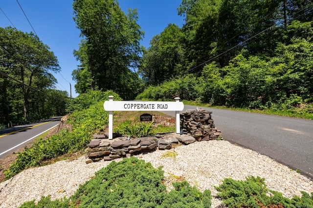 4 Coppergate Rd, East Granby, CT 06026 - view of community sign