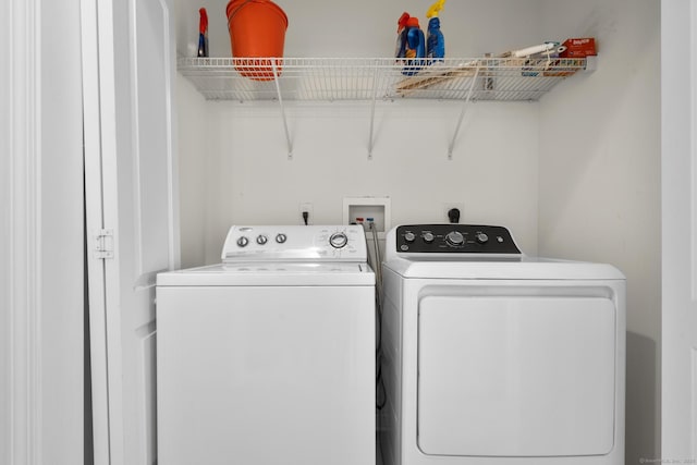 12 Sampson Ter Unit 12, Danbury, CT 06810 - laundry room featuring washer and dryer