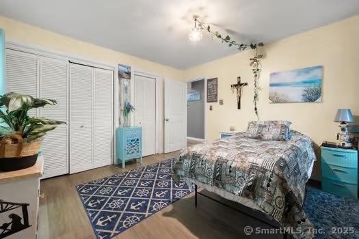 27 Laurelwood Dr, East Lyme, CT 06357 - bedroom featuring wood finished floors