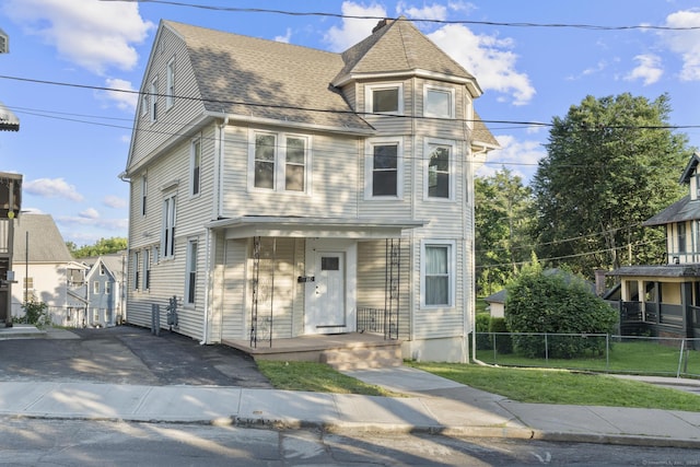78 Pine St, Waterbury, CT 06710 - victorian-style house featuring roof with shingles and asphalt driveway