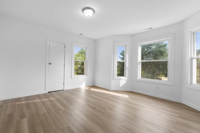 78 Pine St, Waterbury, CT 06710 - unfurnished room with light wood-type flooring