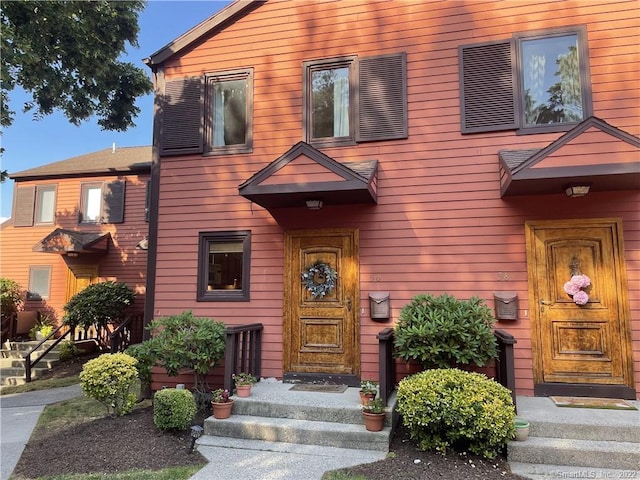 56 Courtland Dr, Groton, CT 06340 - photo 1