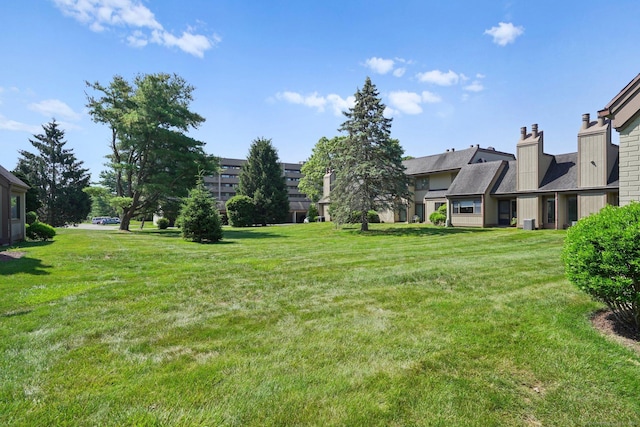 85 Viscount Dr Unit 2E, Milford, CT 06460 - photo 1