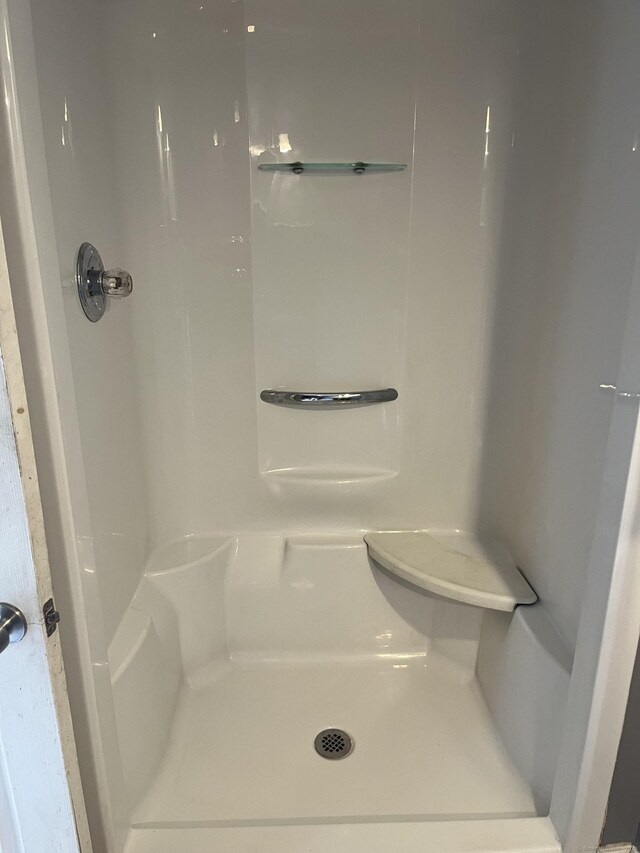 81 Cornwall Dr, Windsor Locks, CT 06096 - full bathroom featuring a shower