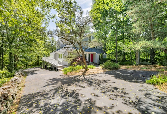 11 Island Bay Cir, Guilford, CT 06437 - view of front of house with driveway and covered porch