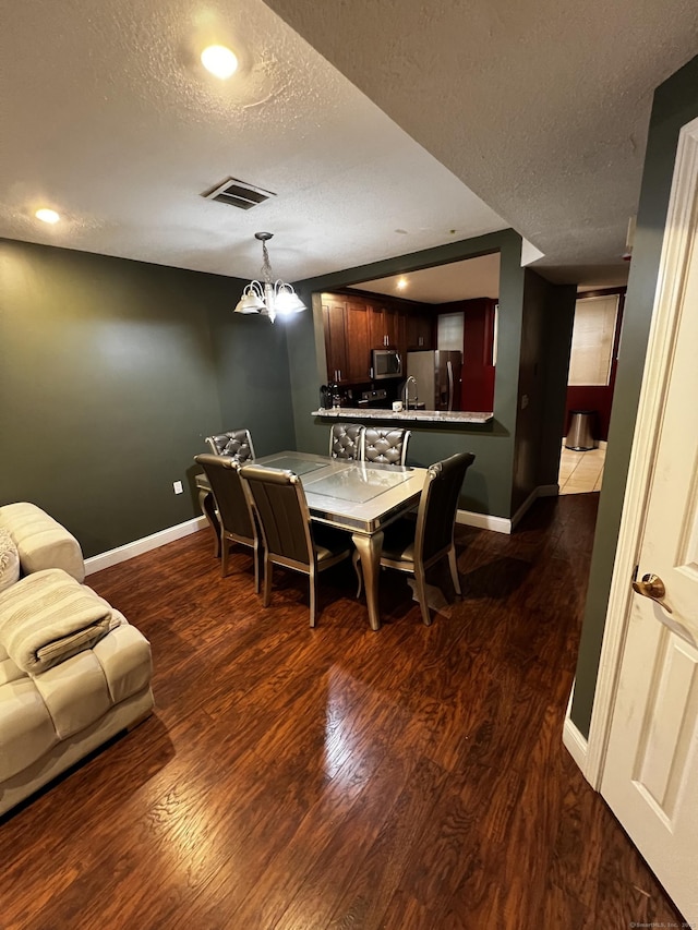 132 Maple Ave Unit B, Hartford, CT 06114 - dining area featuring a textured ceiling, dark wood-style floors, and recessed lighting