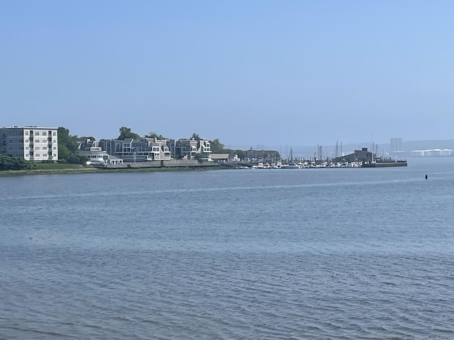 27 Bayview Pl Apt 5, West Haven, CT 06516 - water view
