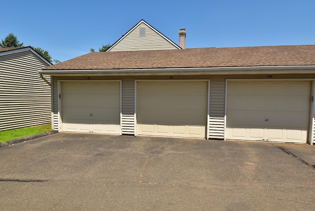 11 Thistle Way Apt D, East Windsor, CT 06016 - view of garage