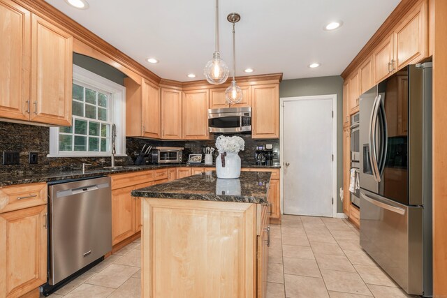 105 Huntingtown Rd, Newtown, CT 06470 - photo 11
