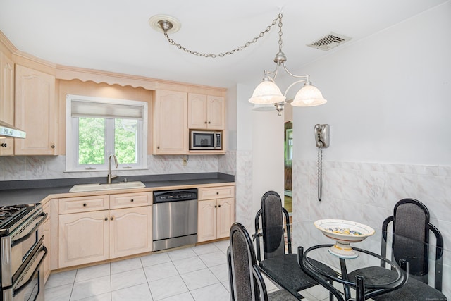 8 Delview Dr, Danbury, CT 06811 - photo 6